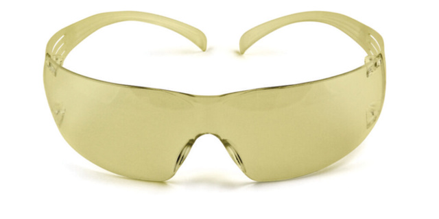 Sikkerhedsbrille, 3M SecureFit 200, gule glas, ravfarvet stel, rids-/dugfri