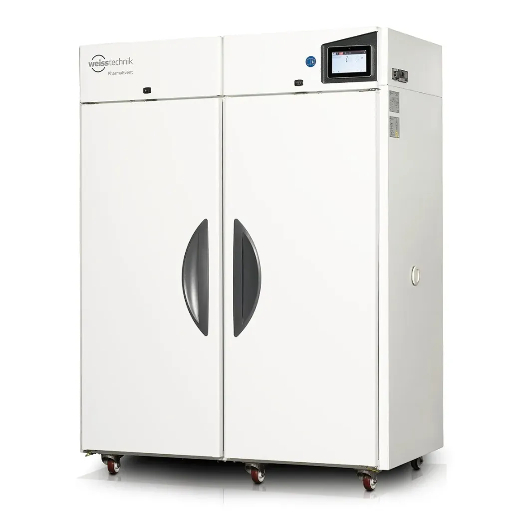 [5030652] Klimaskab, Weiss PharmaEvent ICH med fugt, +2/70°C, 1300 liter