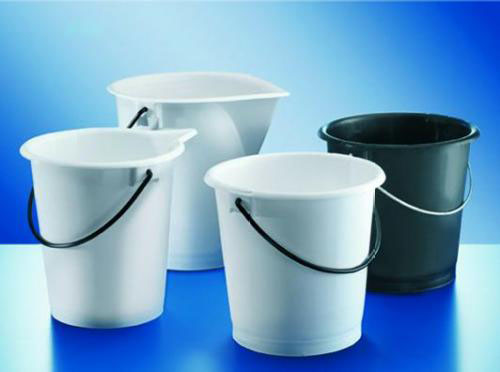 Spand med hældetud, hvid, kraftig LDPE, 15 liter