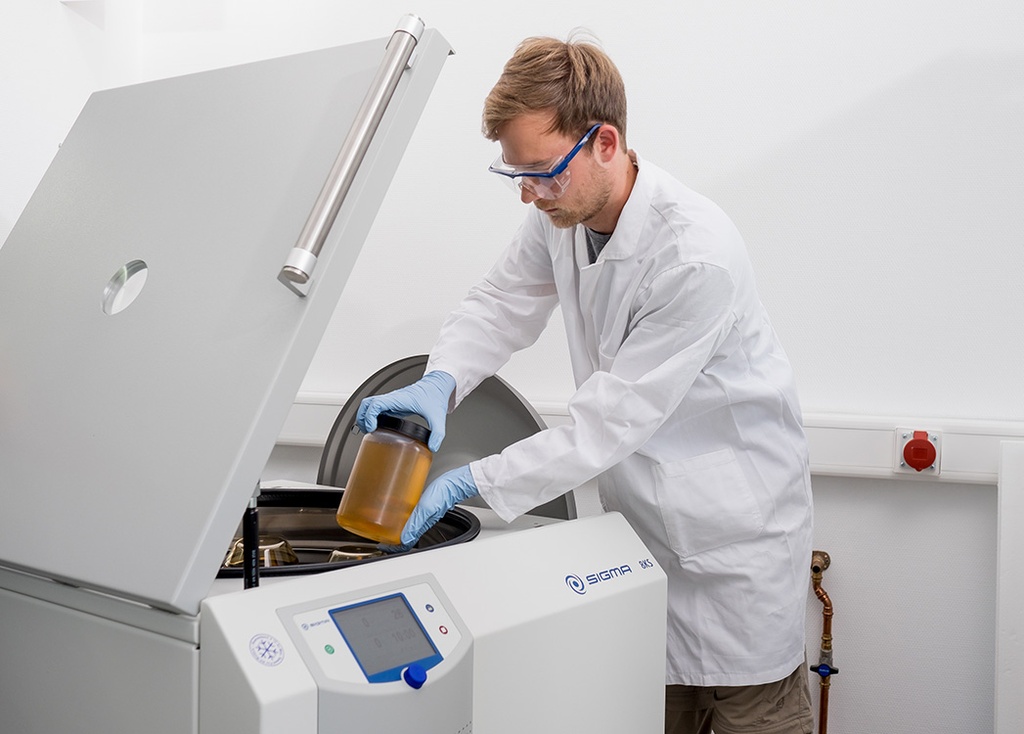 Centrifuge Sigma 8KS med køl til 12x1000 ml u/rotor